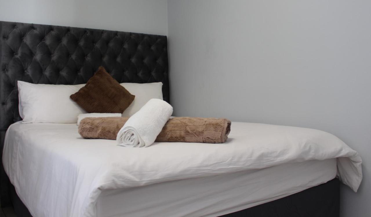 Abigail'S Studio Apartment @ Trift Tower Windhoek Buitenkant foto
