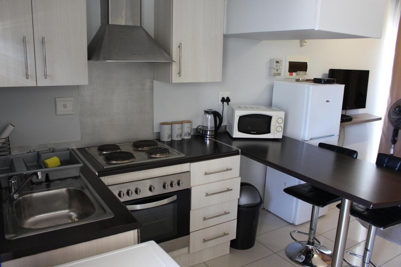 Abigail'S Studio Apartment @ Trift Tower Windhoek Buitenkant foto
